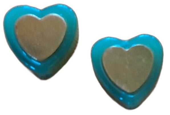 12x5mm groen jade hartjes met goud. 2 stuks, Ophalen of Verzenden, Nieuw, Kraal