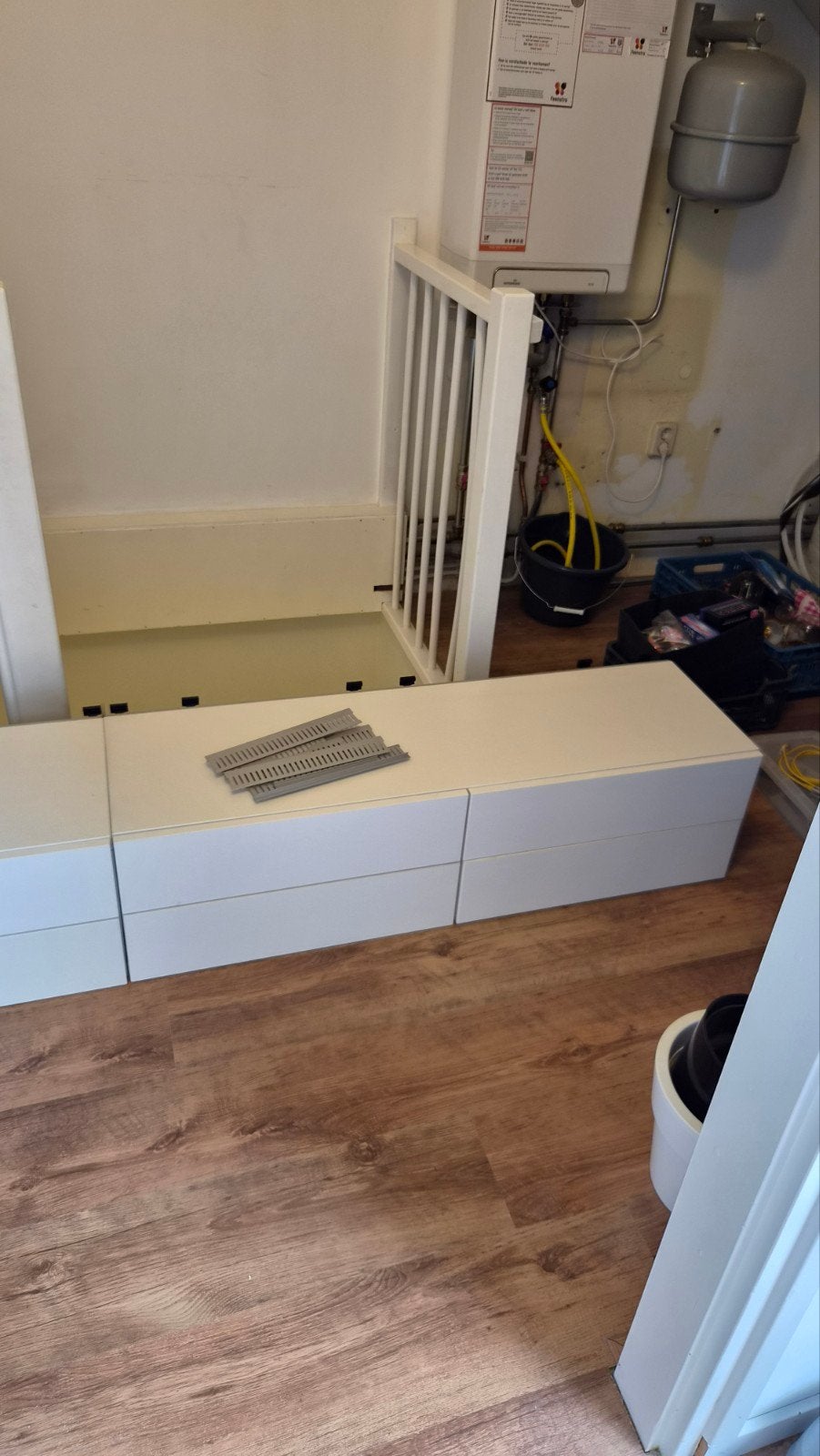 Ikea besta tv meubel, Huis en Inrichting, Kasten | Televisiemeubels, Ophalen, Gebruikt
