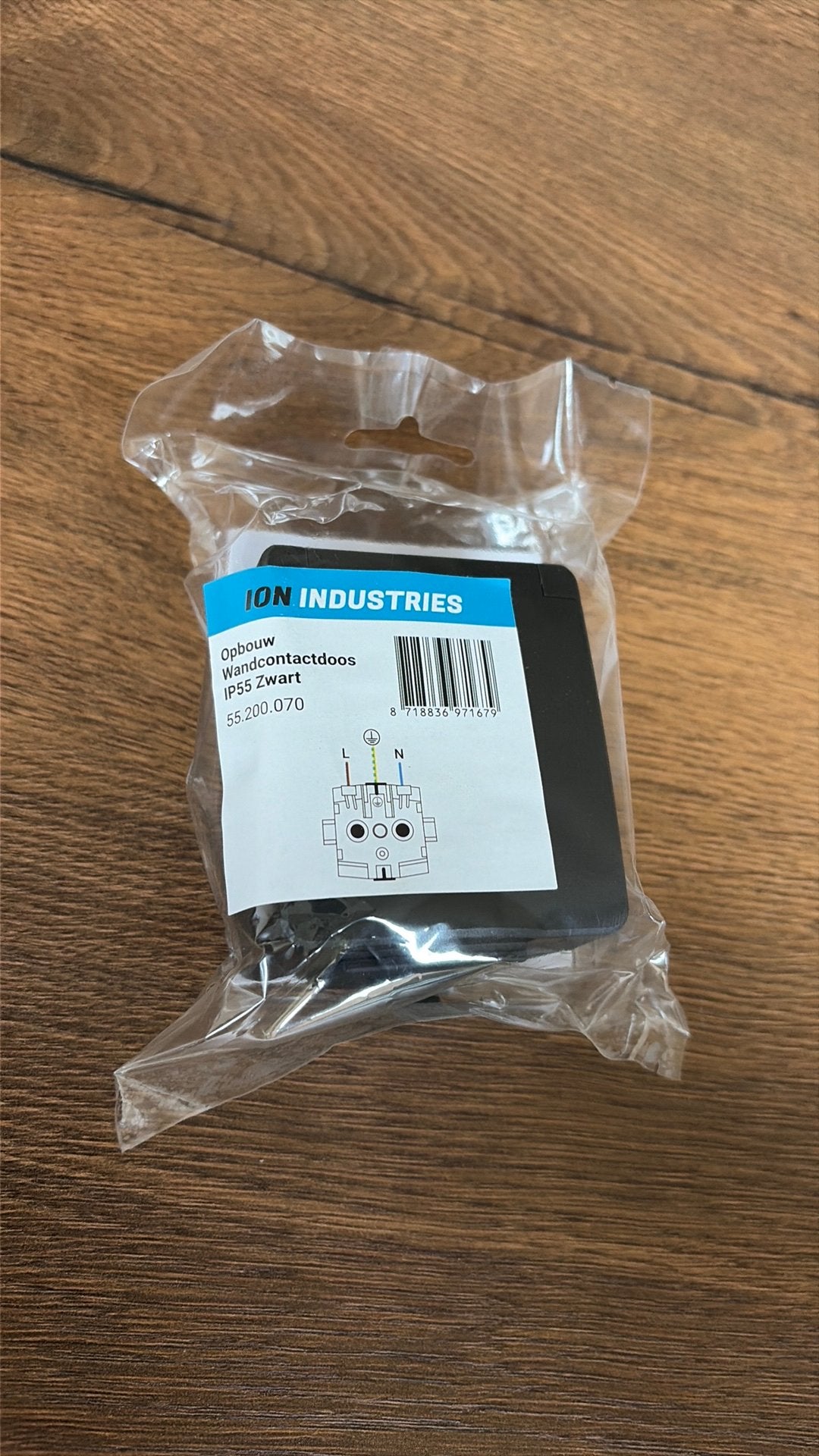 Nieuwe ION Industries opbouw wandcontactdoos IP55 zwart, Ophalen of Verzenden, Nieuw, Overige merken, Stopcontact