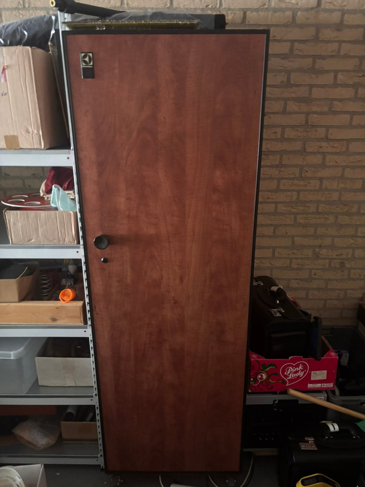 Electrolux wijnkoeler, Huis en Inrichting, Kasten | Lockerkasten, Ophalen, Zo goed als nieuw