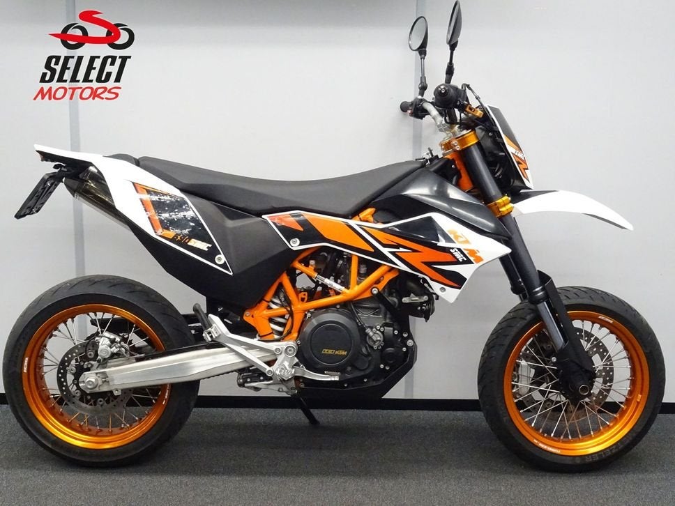 PRACHTIGE KTM 690 SMC-R 690 SMC SUPERMOTO SUPERMOTARD 2014, KTM, Motorrijbewijs A, Onbekend, Onbekend