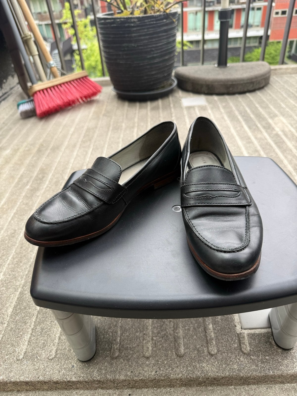 Pier One instappers, maat 39, Kleding | Dames, Ophalen of Verzenden, Gedragen, Zwart, Instappers