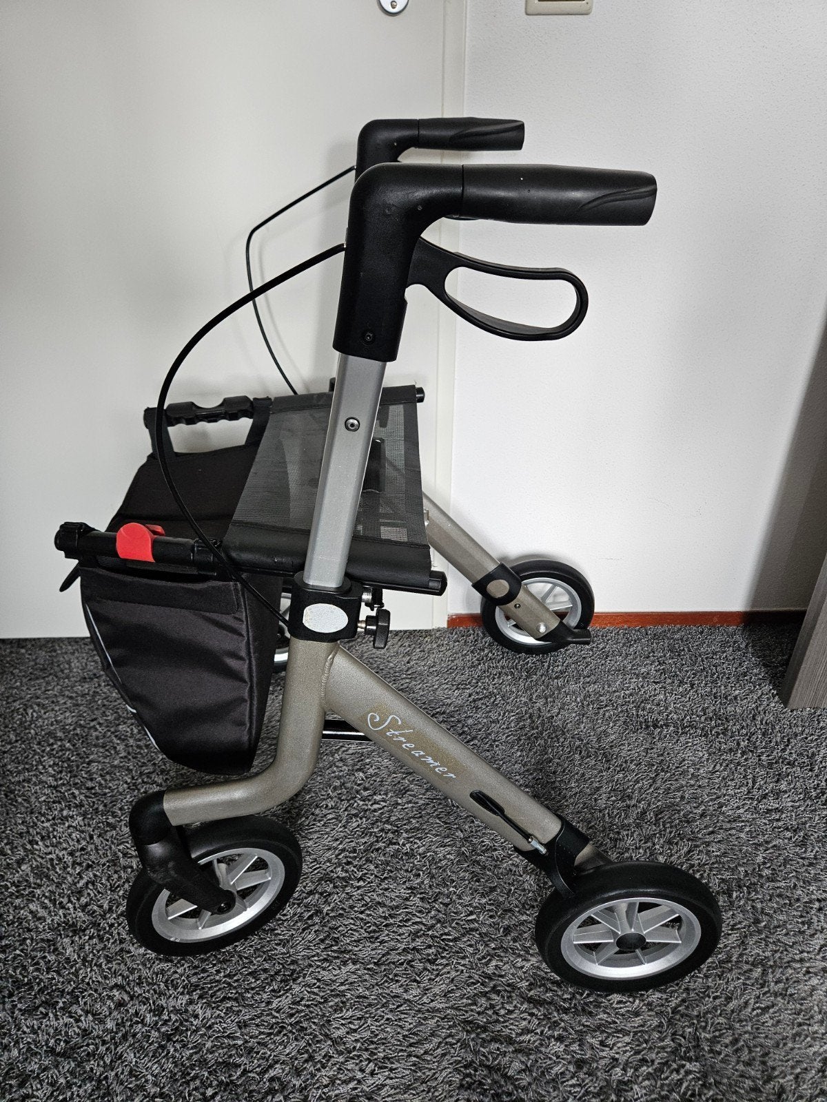 streamer Rehasense lichtgewicht rollator, Ophalen, Lichtgewicht
