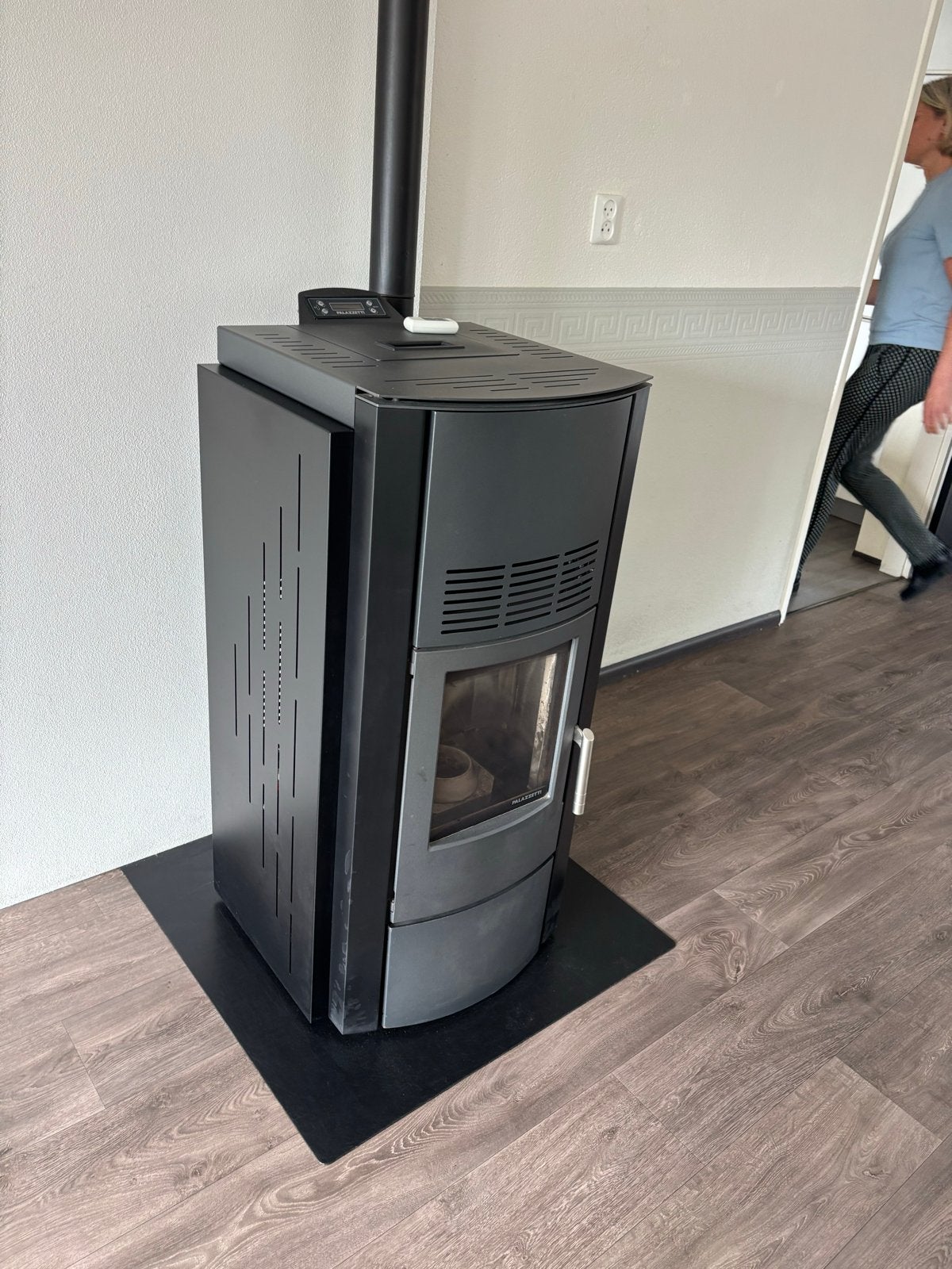 Palazzetti Ecofire pelletkachel 9kw Zo goed als nieuw, Ophalen, Zo goed als nieuw, Vrijstaande haard, Overige soorten