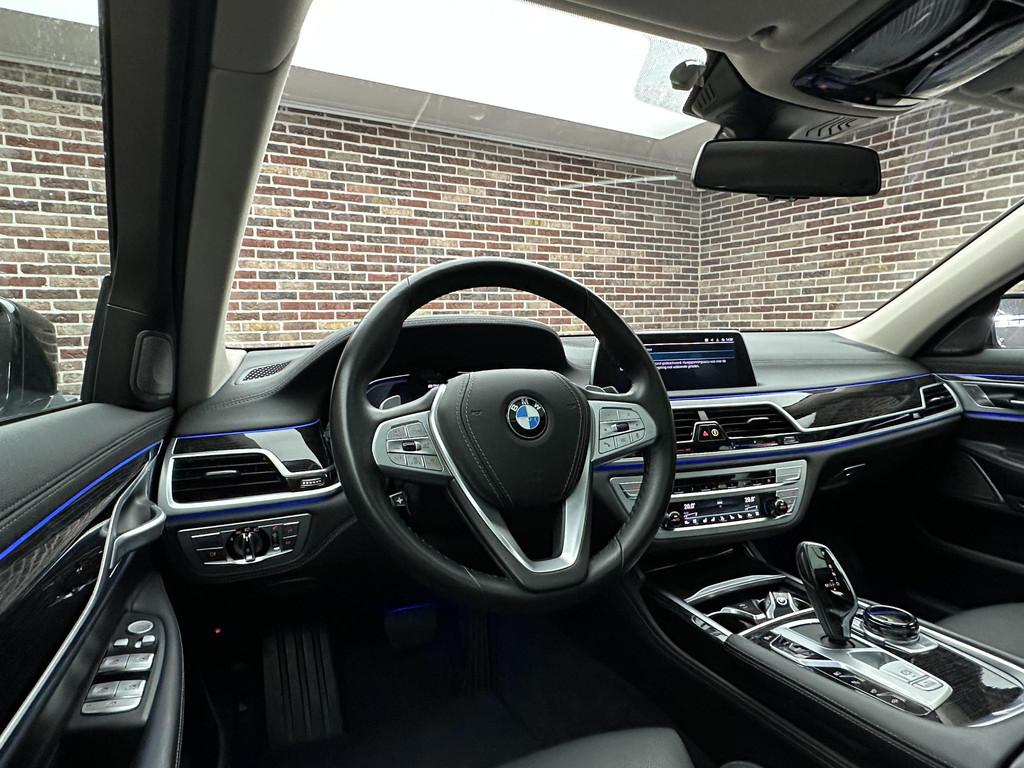 BMW 7-serie 745e Hybrid HEADUP MASSAGE H&K SFEER DAK VIRTUAL, Auto's, BMW, Achterwielaandrijving, Gebruikt, Euro 6, Bedrijf