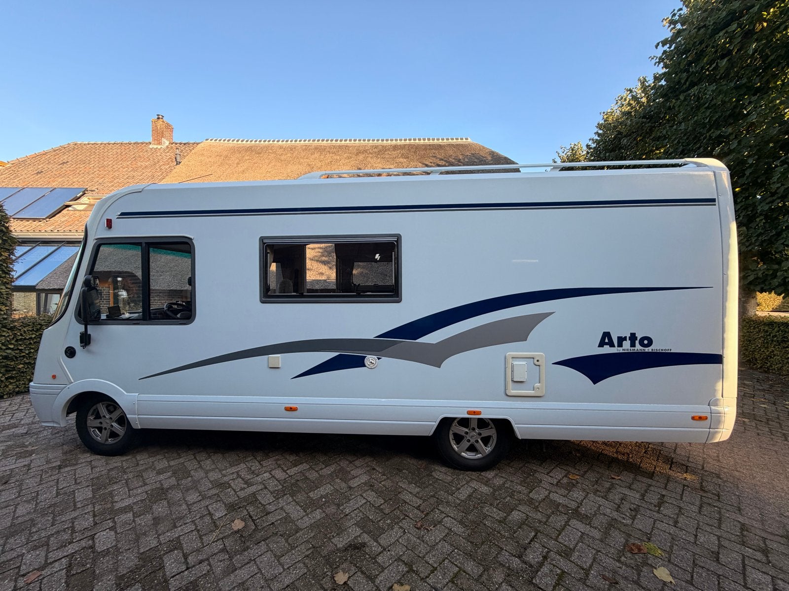 Niesmann Bischoff Arto 69G 2.8JTD - modeljaar 2002, Integraal, Niesmann+Bischoff, Ringverwarming, Fiat