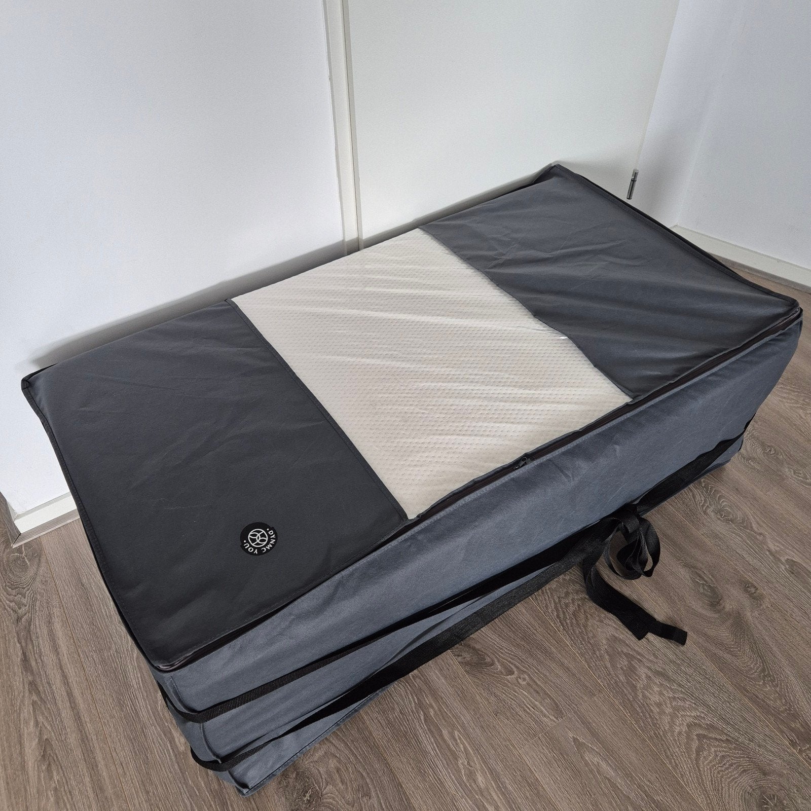 [Refurbished] DYNMC You - opvouwbaar matras - 140x200cm, Ophalen, Gebruikt, Wit, Tweepersoons
