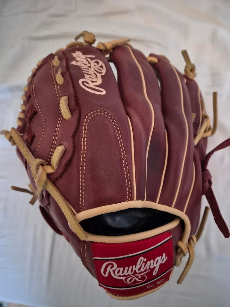 Rawlings R9 12" Infield/Pitcher Glove Cherry Red LHT, Ophalen of Verzenden, Zo goed als nieuw, Handschoen
