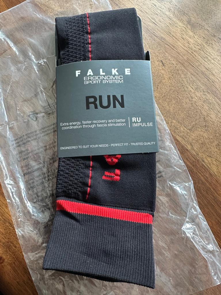 Falke RU Impulse running compressiekousen maat 39-42 heren, Sport en Fitness, Loopsport en Atletiek, Nieuw, Kleding, Hardlopen