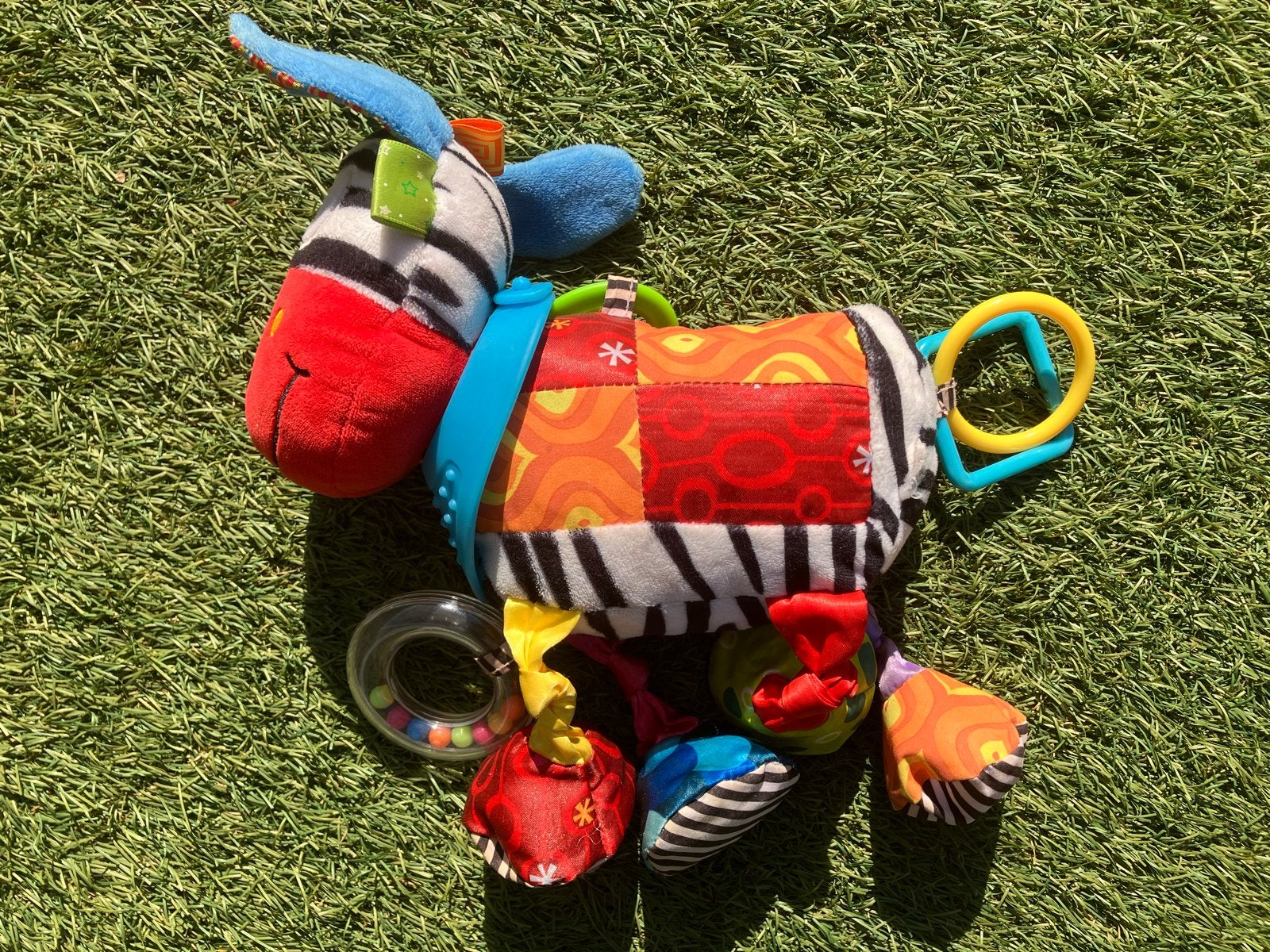 Vrolijke zebra rammelaar, Kinderen en Baby's, Ophalen of Verzenden, Zo goed als nieuw, Rammelaar, Met geluid