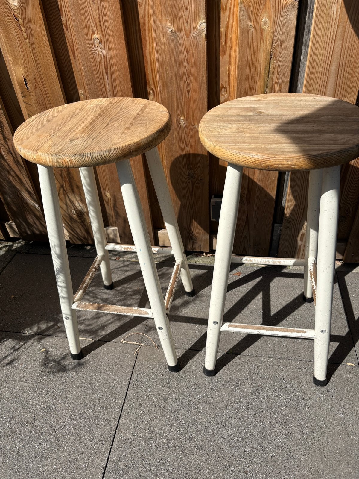 2 Barkrukken, Ophalen, Gebruikt, 60 tot 90 cm, Hout