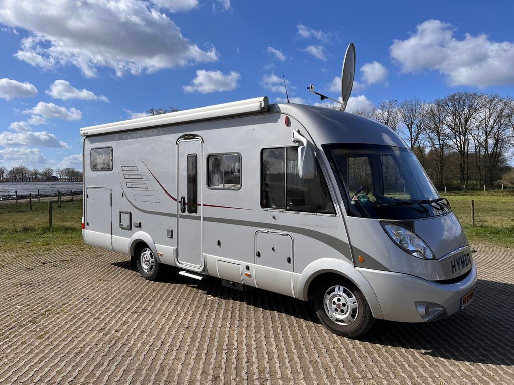 Hymer B614 SL Lang. Nwe distributieriem, lpg, bearlock, etc, Caravans en Kamperen, Campers, Integraal, Chemisch toilet, Ringverwarming