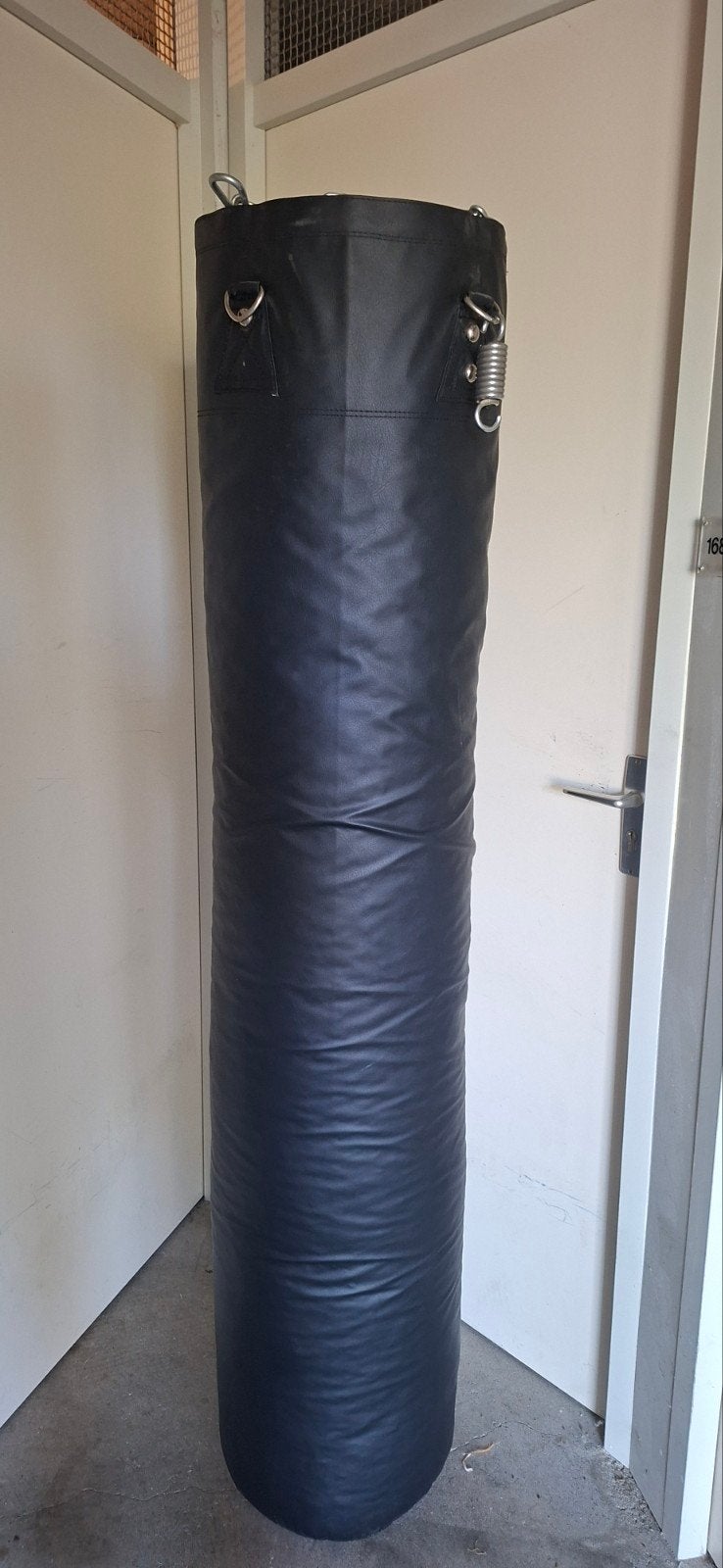 Zware bokszak 180cm, Sport en Fitness, Vechtsporten en Zelfverdediging, Overige, Vechtsportmateriaal, Zo goed als nieuw, Groter dan maat XL