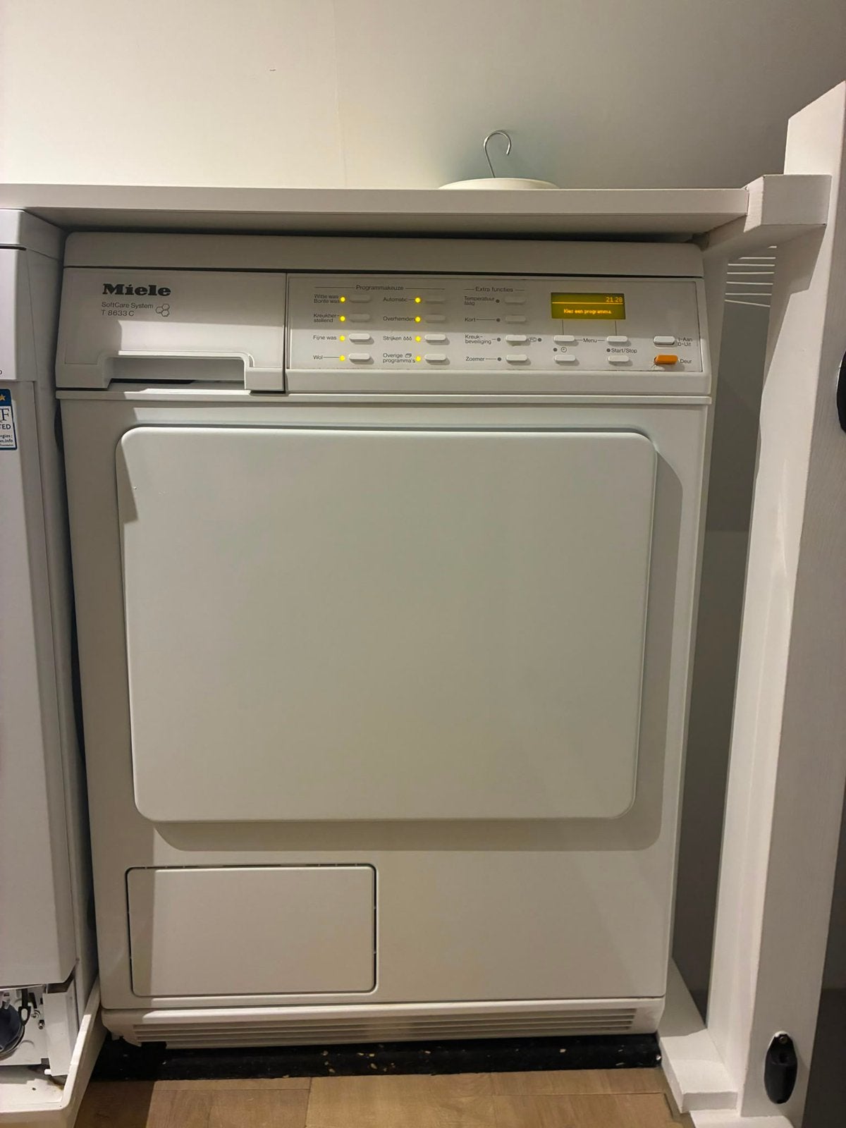 Miele droger - soft care system T8633C, Ophalen, 6 tot 8 kg, Gebruikt, 85 tot 90 cm