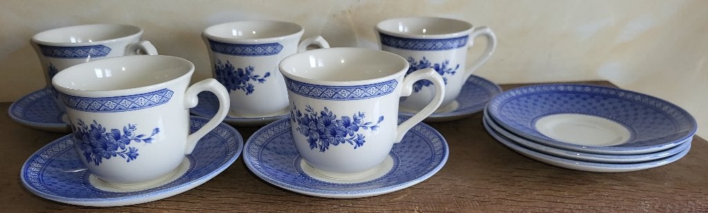 CHURCHILL Out of the Blue, 5 kopjes & 8 onderzetbordjes, Ophalen of Verzenden