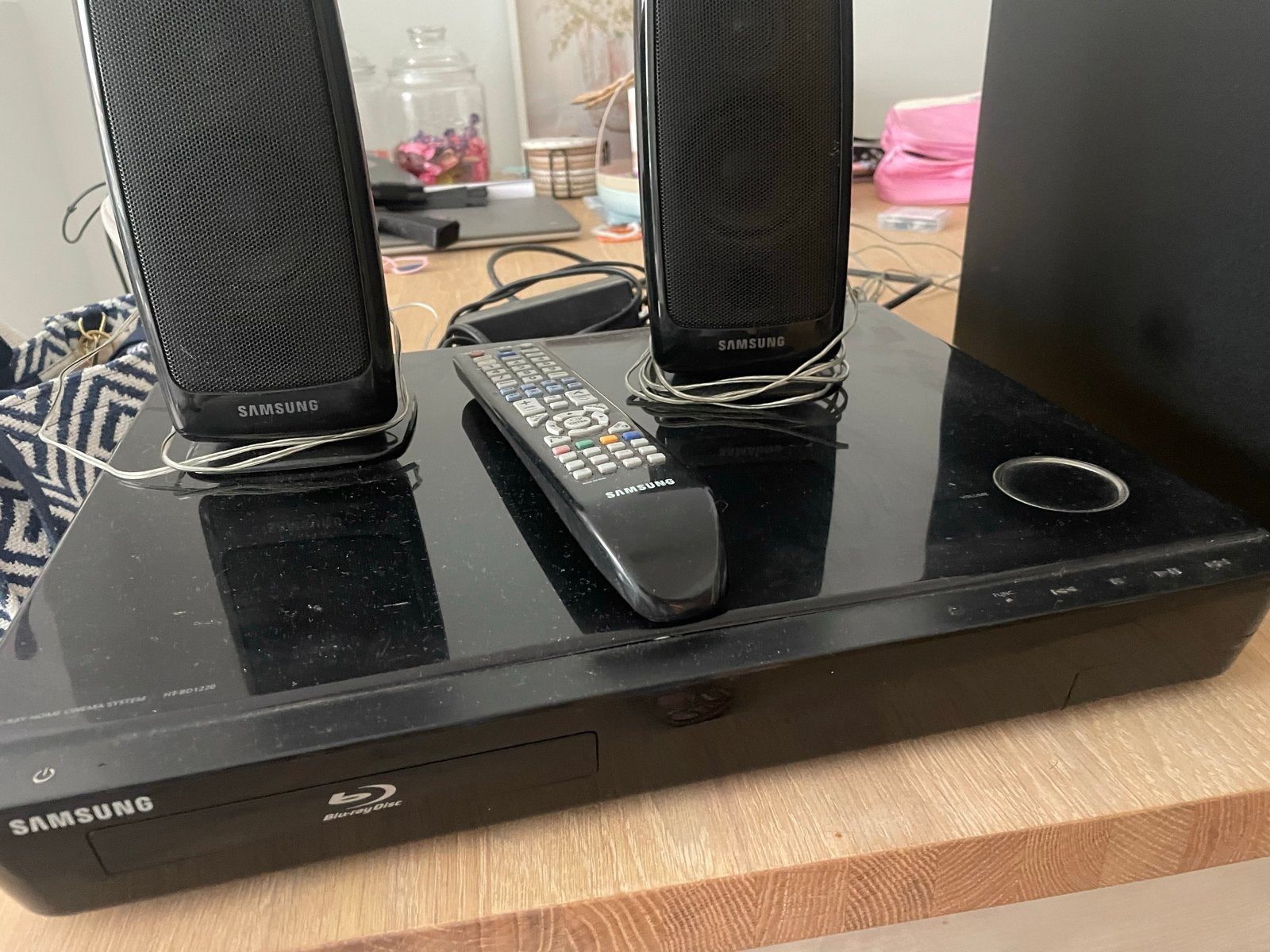 Samsung HT-BD1220 Blu-ray speler met subwoofer en speakers, Ophalen, Gebruikt, Samsung