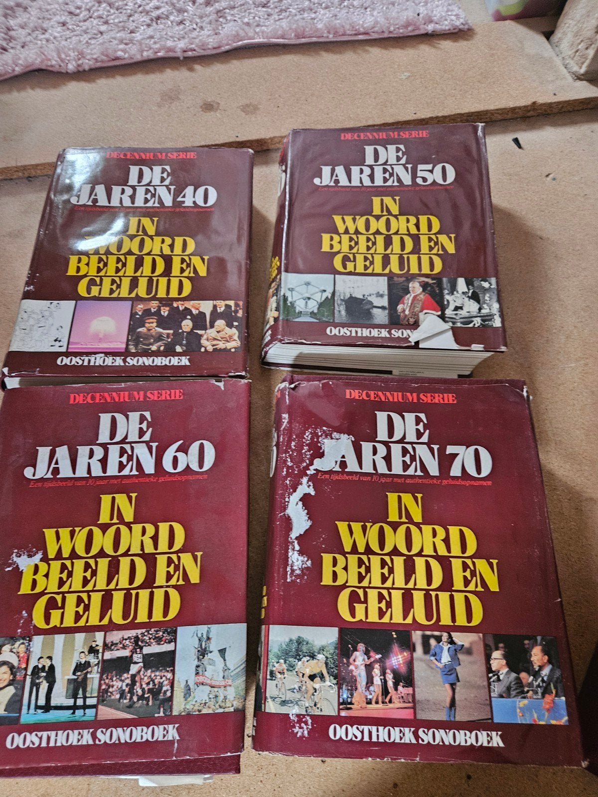 Decennium Serie Oosthoek Sonoboek: Jaren 40, 50, 60, 70, Boeken, Encyclopedieën, Gelezen, Complete serie, Algemeen, Oosthoek