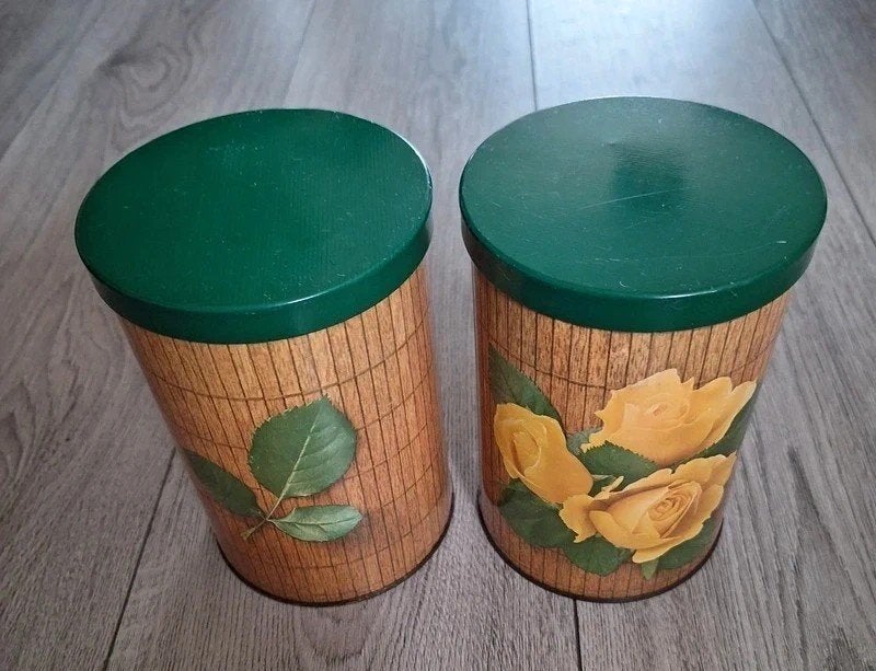 Tomado vintage voorraadblikken set rozen met deksel 2 stuks, Verzamelen, Blikken, Ophalen of Verzenden, Gebruikt, Overige, Overige merken