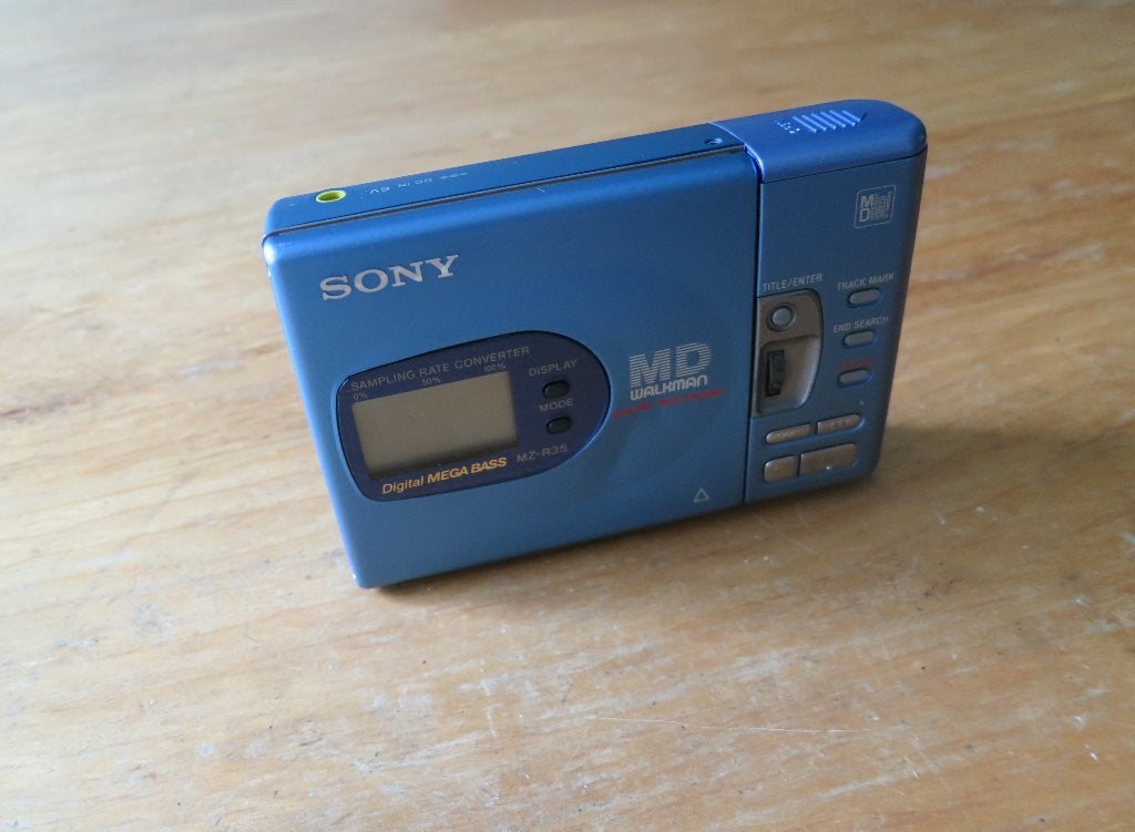SONY MZ-R35 PORTABLE MINIDISC RECORDER WALKMAN met oplader, Ophalen, Minidisc-recorder