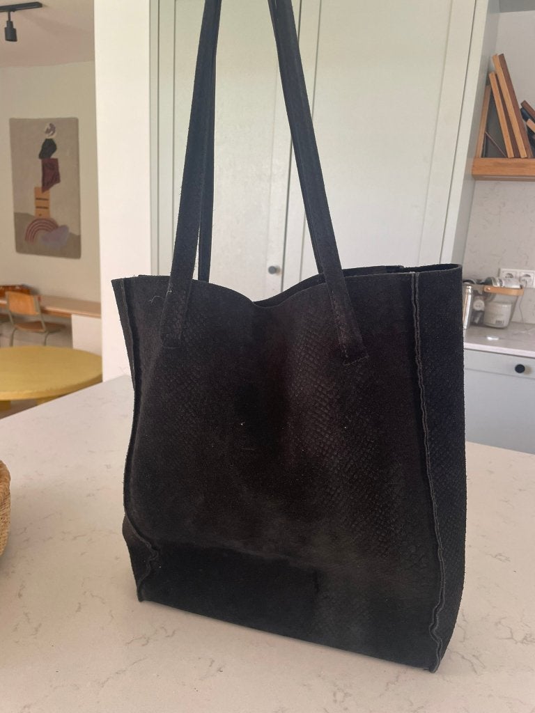 Zwarte suède shopper met ritsvak, Ophalen of Verzenden, Zo goed als nieuw, Zwart, Shopper