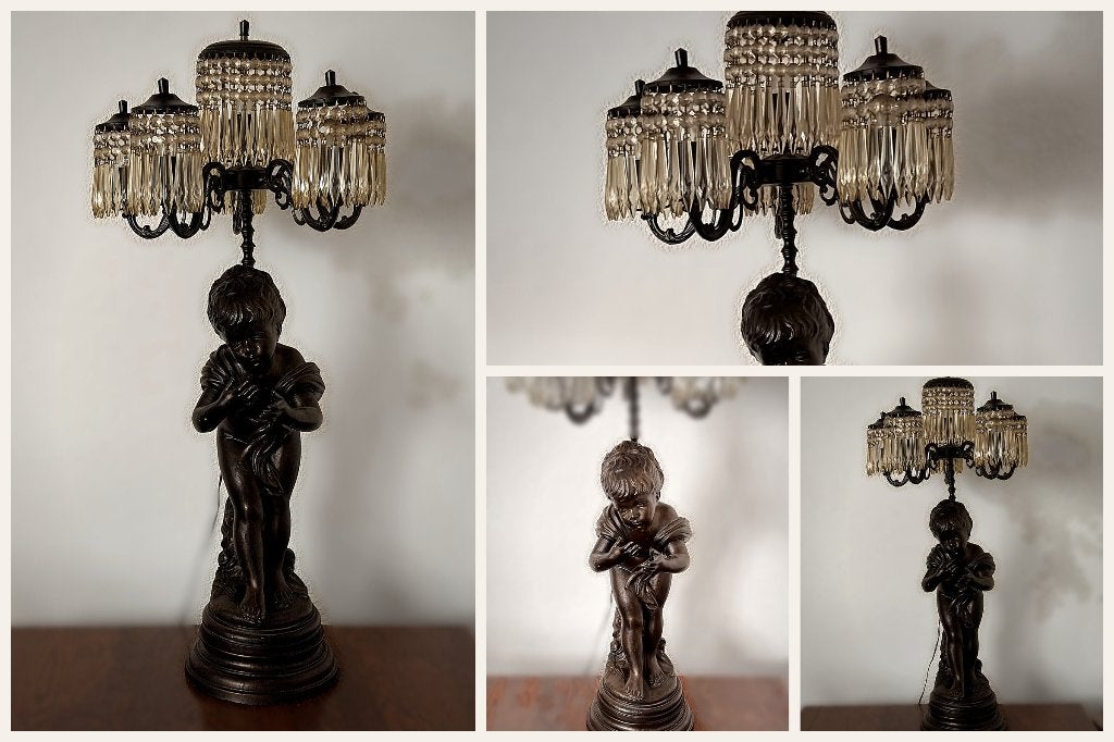 Grote bronzen figuurlamp jongetje, kristallen kapjes, Moreau, Antiek en Kunst, Ophalen
