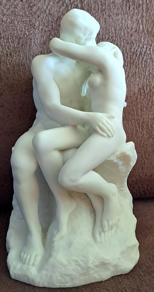 De Kus 26cm (beeld) - Auguste Rodin (nieuw in verpakking), Ophalen of Verzenden, Beeld, 20 - 50 cm, Wit