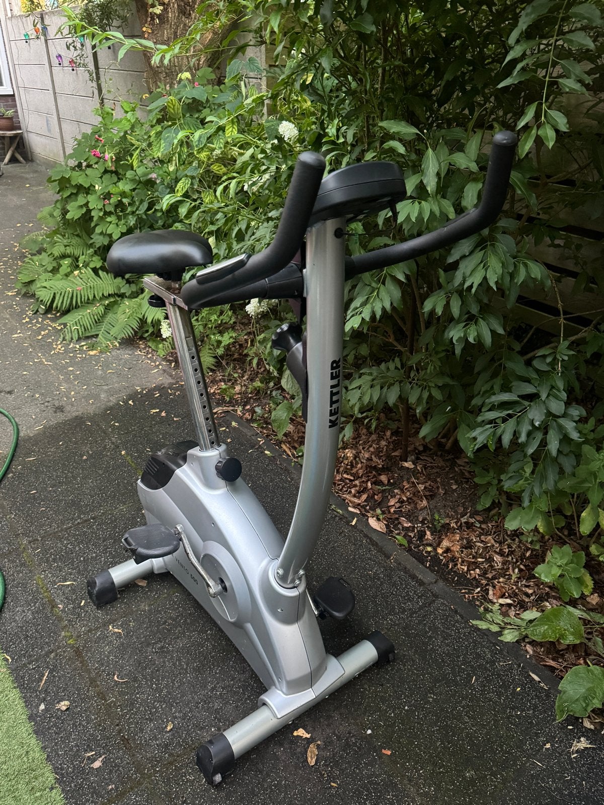 Kettler Vento 500 Hometrainer - Goede staat, Ophalen, Gebruikt, Metaal, Benen