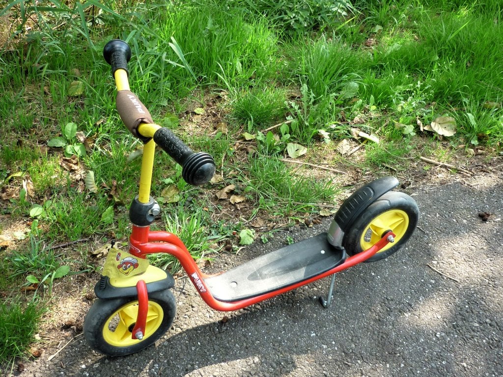 PUKY kinderstep autoped, step, antilope in rood geel, Ophalen, Zo goed als nieuw, Gewone step, Puky (loopfiets)