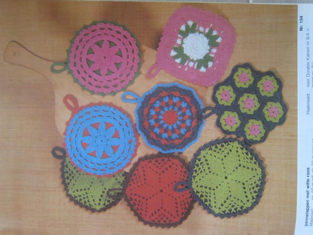 haken gehaakte ronde pannenlappen haakpatroonen raamhanger, Ophalen of Verzenden, Zo goed als nieuw, Haken, Patroon of Boek