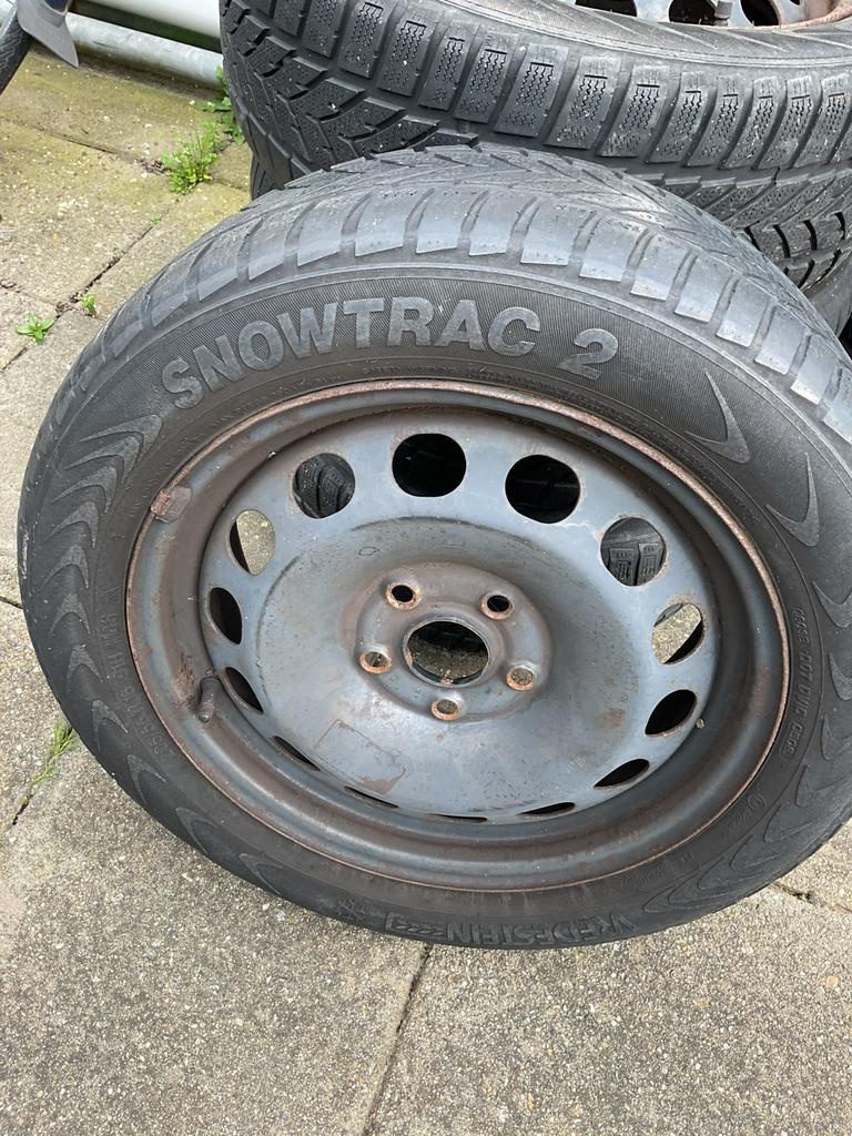 205/55/16 Winterbanden met velg, Ophalen, Zo goed als nieuw