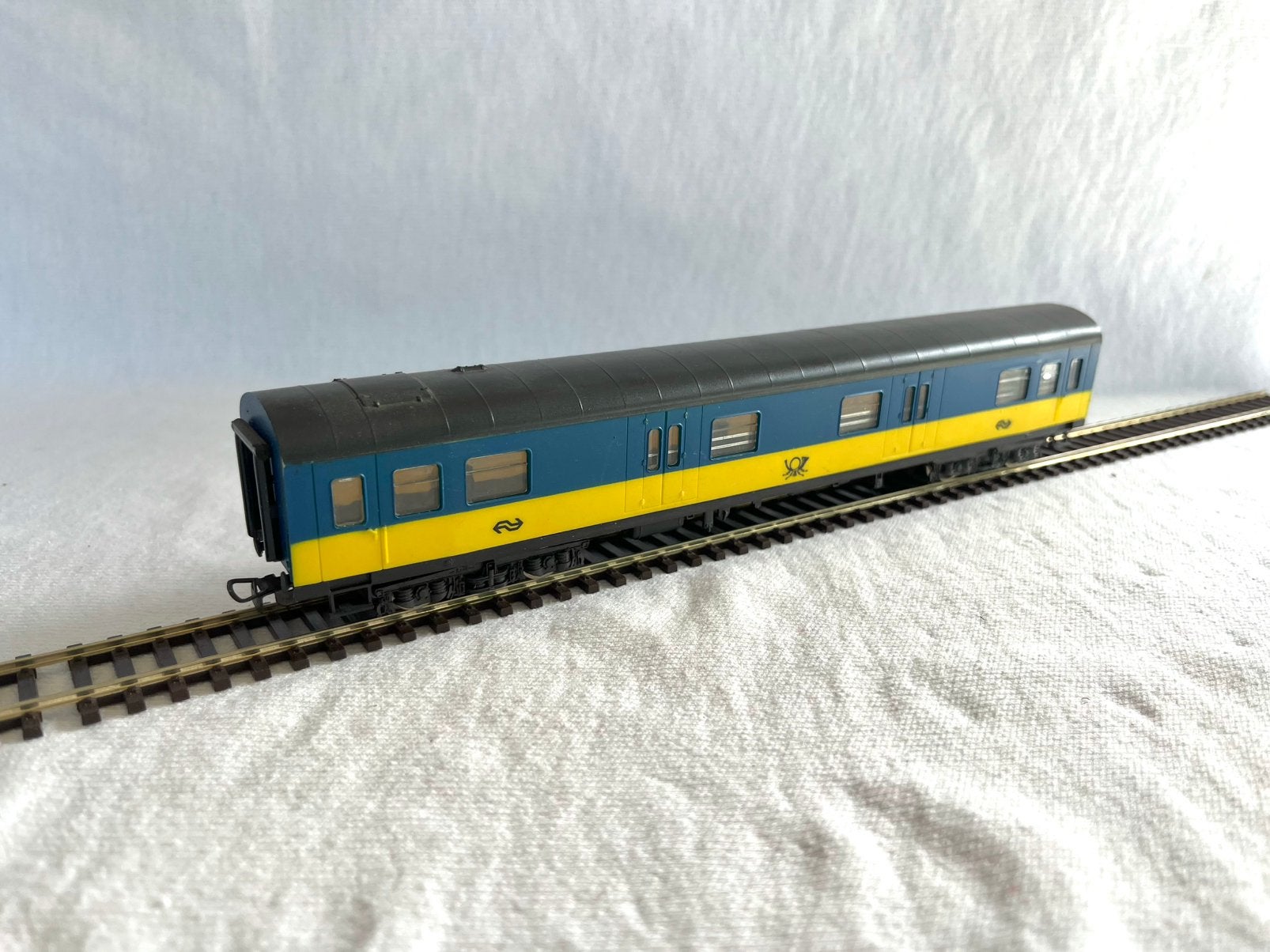Piko NS Postrijtuig H0, Hobby en Vrije tijd, Modeltreinen | H0, Gebruikt, Gelijkstroom, Wagon, NS