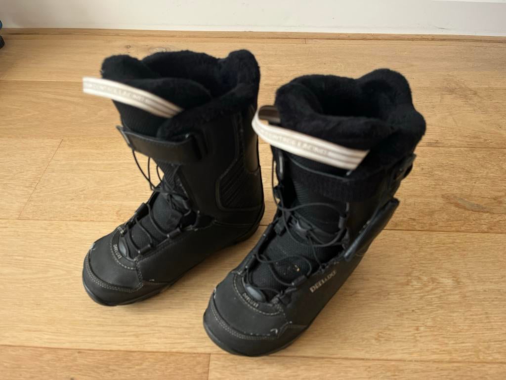 Deeluxe Snowboardschoenen - Maat 38/40 (M), Ophalen of Verzenden, Zo goed als nieuw, Schoenen