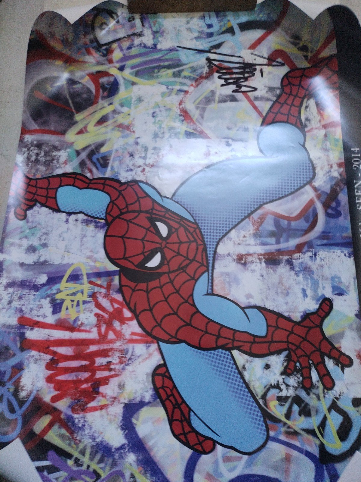 SEEN Spiderman poster, gesigneerd, nieuwstaat, Rechthoekig Staand, Ophalen of Verzenden, Zo goed als nieuw, A1 t/m A3