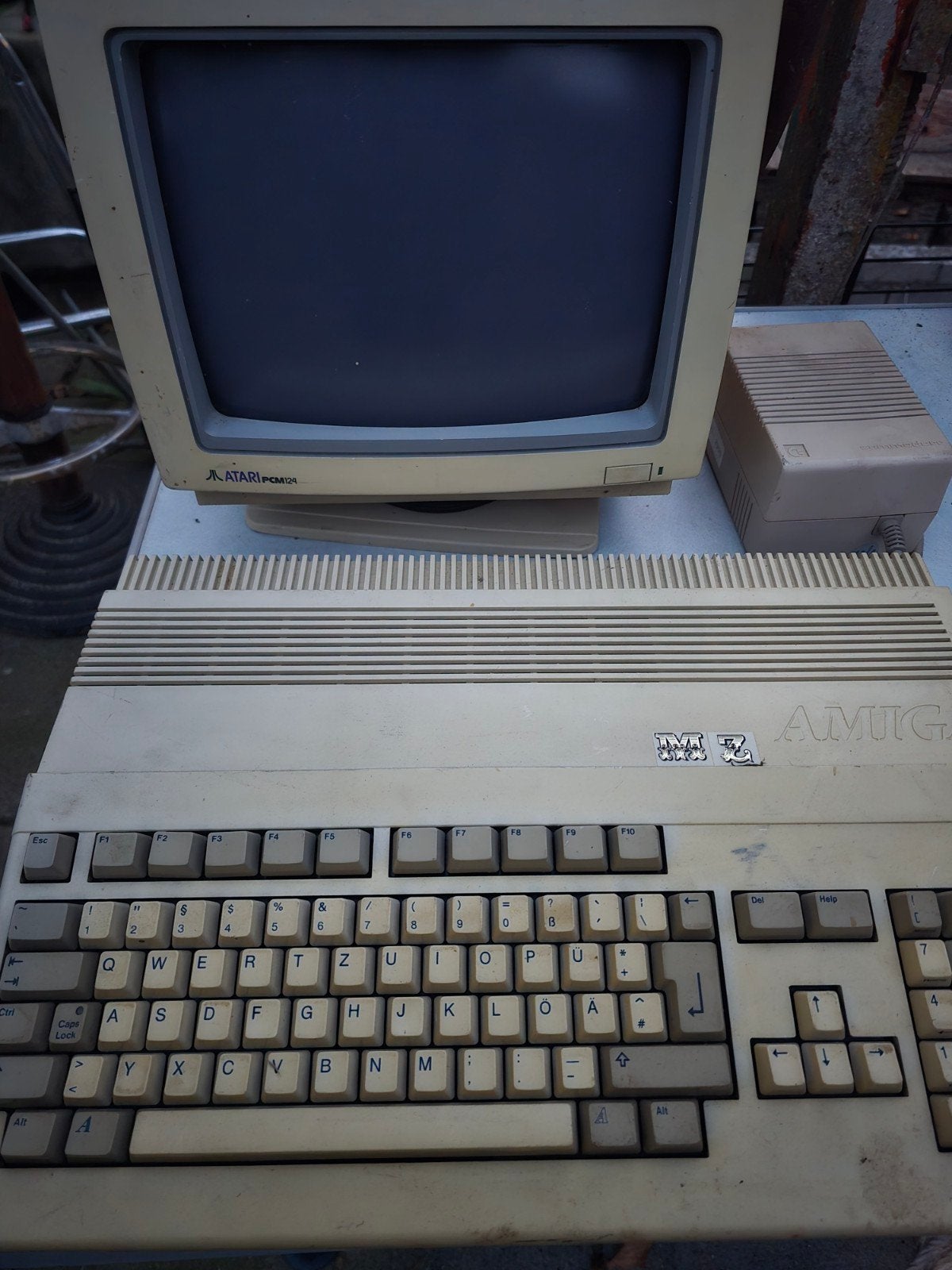 Amiga 500 met Atari monitor en ca. 100 floppy's met spellen, Ophalen, Commodore Amiga