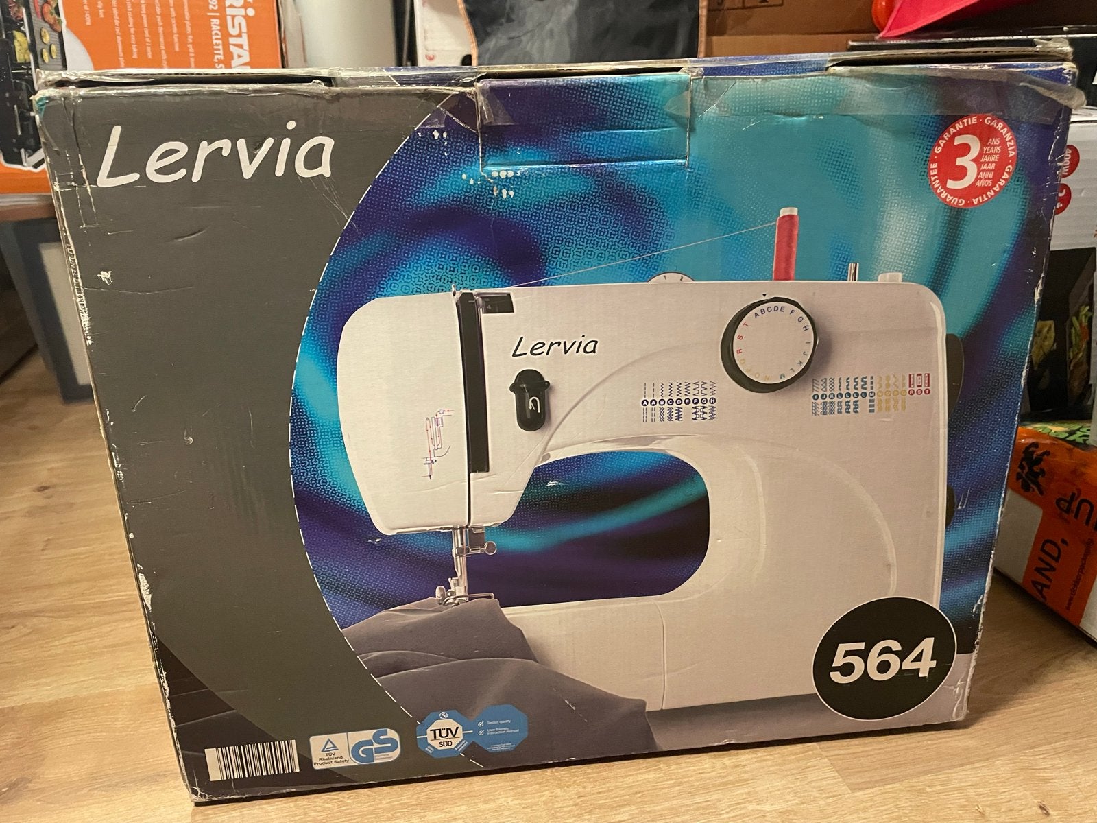 Lervia Super-automatische vrije arm-naaimachine, Hobby en Vrije tijd, Ophalen of Verzenden, Zo goed als nieuw, Naaimachine, Overige merken