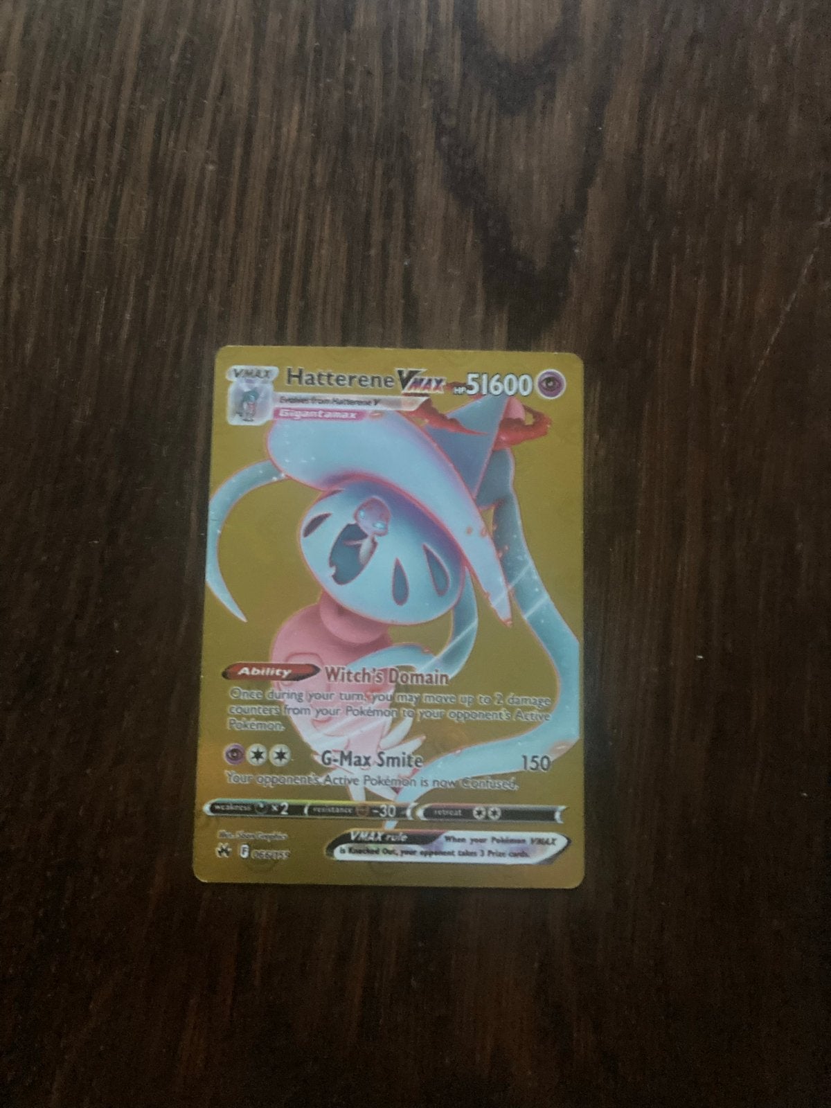 Hatterene VMAX Gouden Pokémon Kaart, Ophalen of Verzenden, Zo goed als nieuw, Losse kaart, Foil