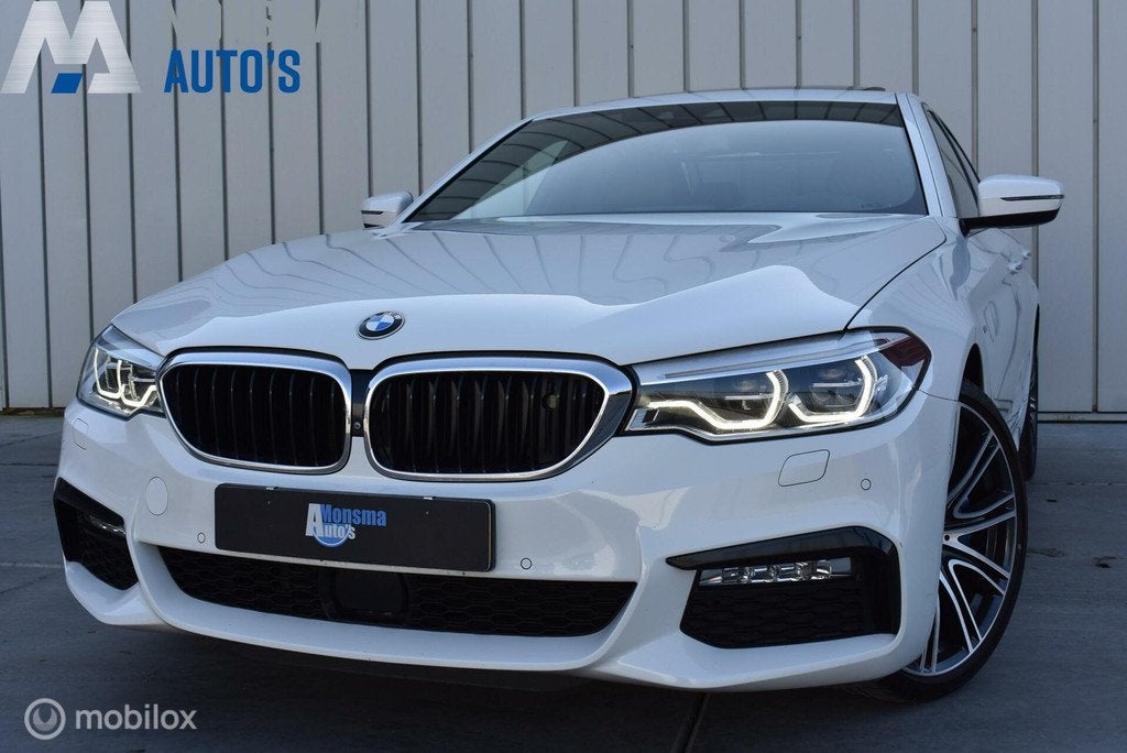 BMW 530i M-Sport Alpinweiss *Uniek! B&W Nightvision Massage, Automaat, 1998 cc, Achterwielaandrijving, Gebruikt