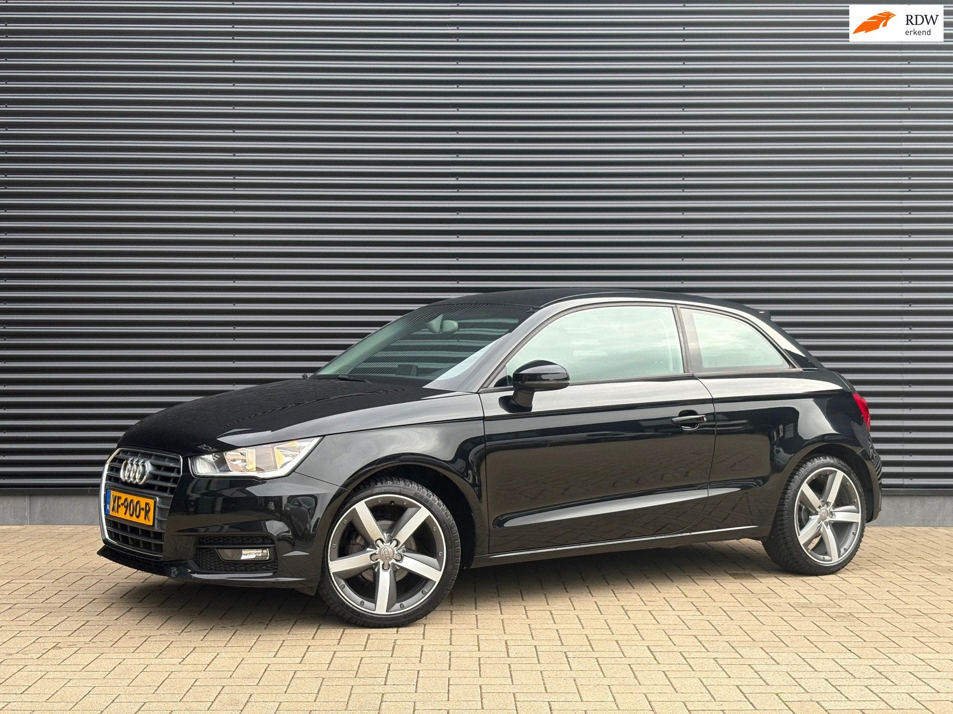 Audi A1 1.0 TFSI Sport Pro Line NWE APK|RIJKLAAR|NAVI, Auto's, Voorwielaandrijving, Euro 6, 95 pk, 4 stoelen