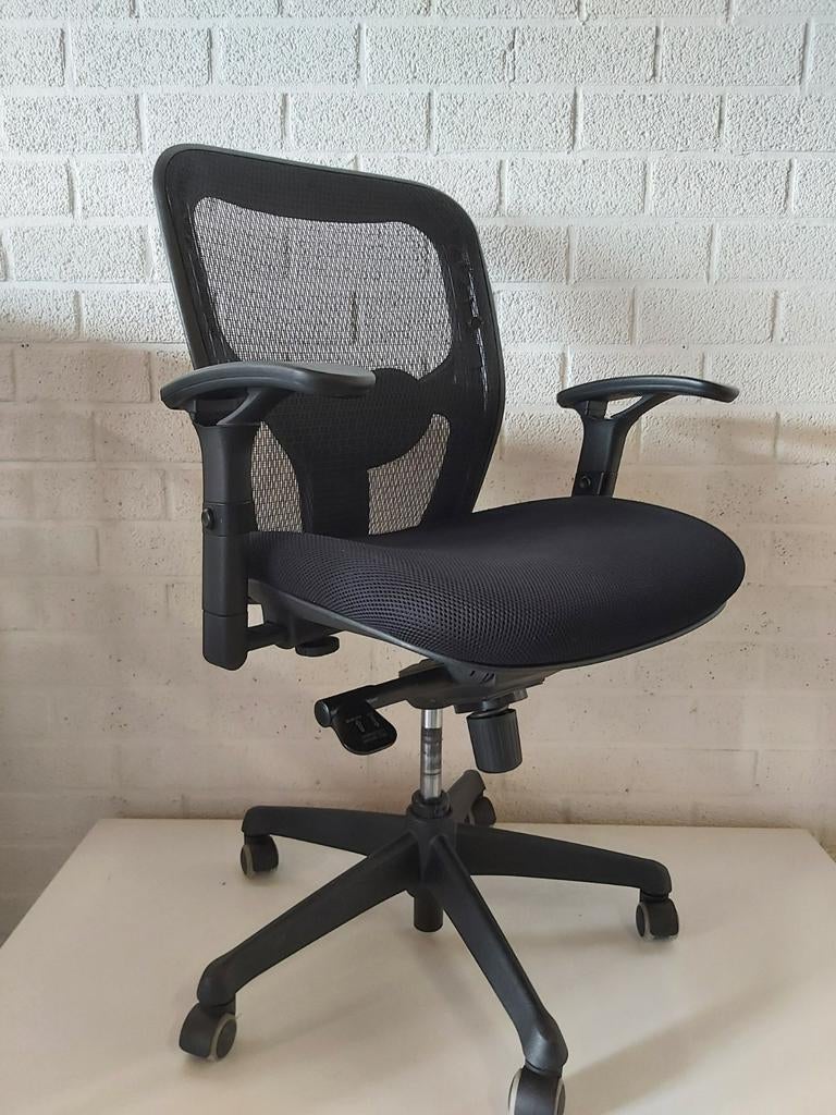 Nette ergonomische bureaustoelen, Ophalen, Zwart, Zo goed als nieuw, Bureaustoel