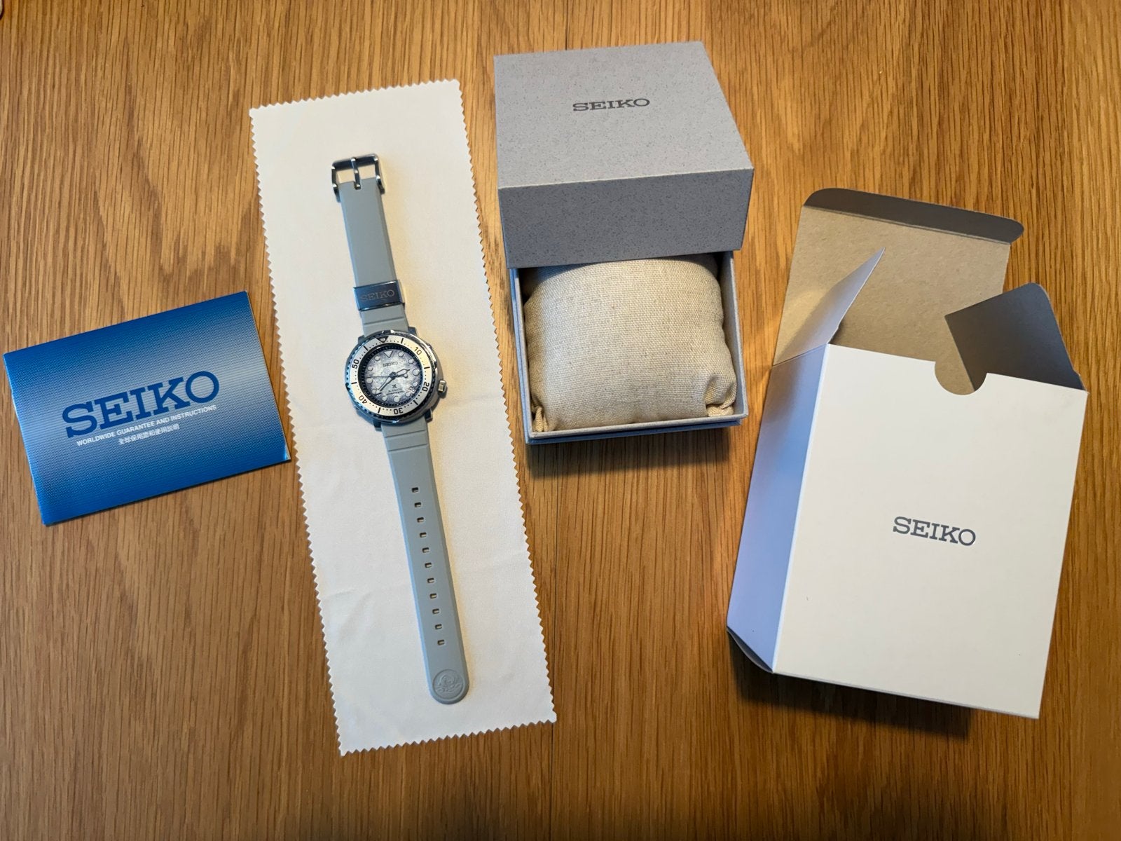 Seiko Prospex "Penguin" Baby Tuna SRPG59K1 (Horloge zgan), Seiko, Staal, Polshorloge, Kunststof