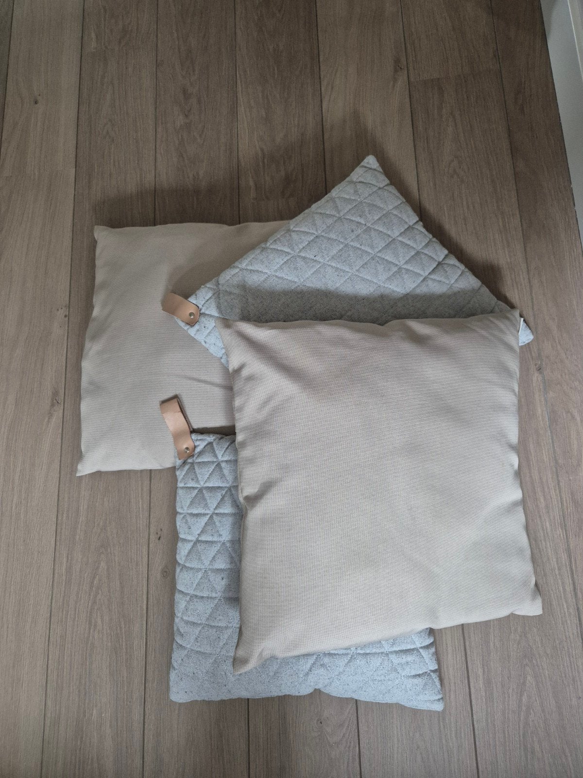 4x Kussen Sierkussen Grijs Beige

Set van 4 sierkussens in d, Ophalen of Verzenden, Grijs, Vierkant