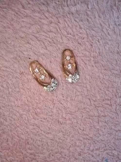 Poppenhuis Miniaturen Slippers met Witte Steentjes, Ophalen of Verzenden, Nieuw, Overige typen
