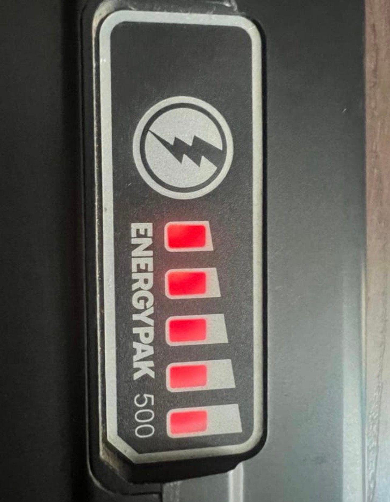 Giant 500 fietsaccu 100% ok getest 3 polig  met oplader, Zo goed als nieuw