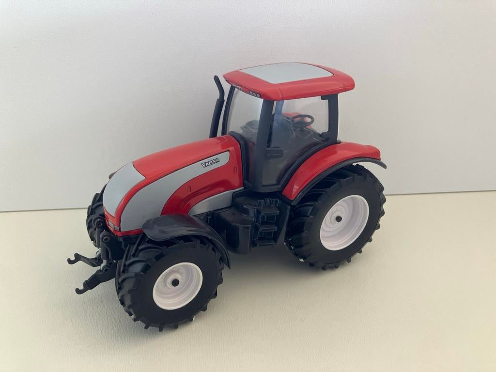 Joal Valtra S Tractor Rood Schaal 1/32, Ophalen of Verzenden, Zo goed als nieuw, Tractor of Landbouw, Joal