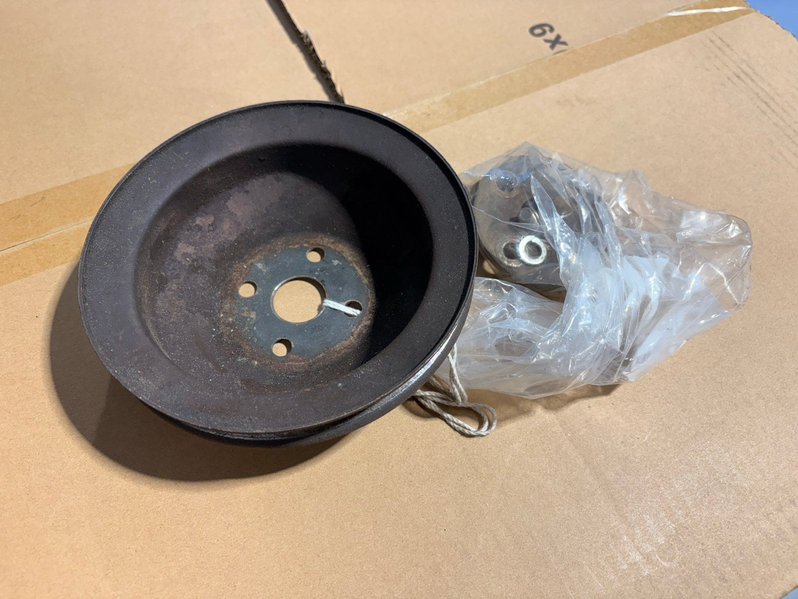 Krukaspoelie Volvo 340 B14 gebruikt met bouten, Ophalen of Verzenden, Gebruikt
