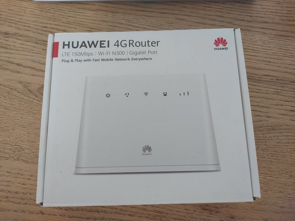 Huawei B311 4G Router, Ophalen of Verzenden, Gebruikt, Router met modem, Huawei