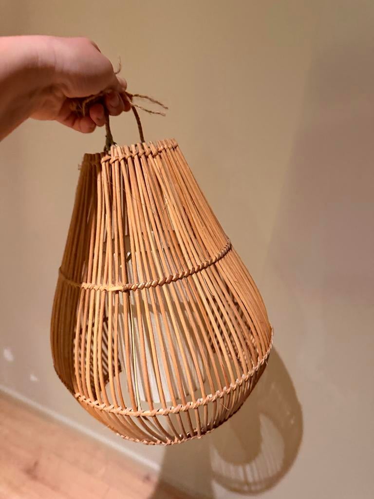 Unieke handgemaakte Balinese lamp - bamboe, Ophalen of Verzenden, Zo goed als nieuw, Hout, Minder dan 50 cm
