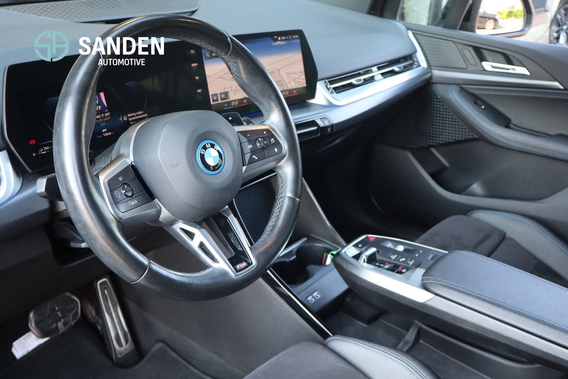 BMW 2-serie Active Tourer 225e xDrive M Sport|Automaat|Led|N, Automaat, Dealer onderhouden, 1800 kg, Gebruikt