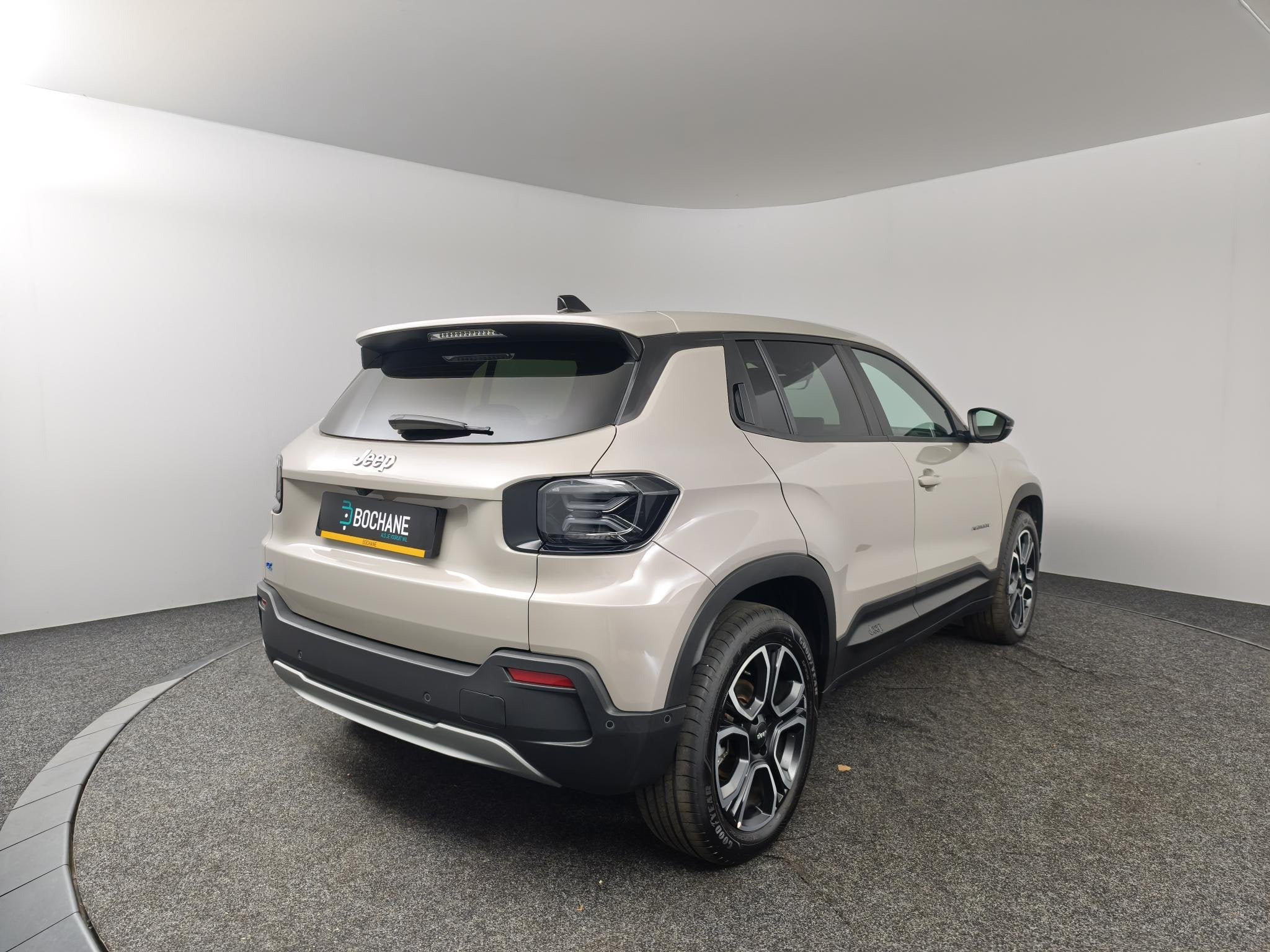Jeep Avenger Summit 54 kWh | Apple CarPlay / Android Auto |, Auto's, 334 min, 156 pk, SUV of Terreinwagen, Avenger