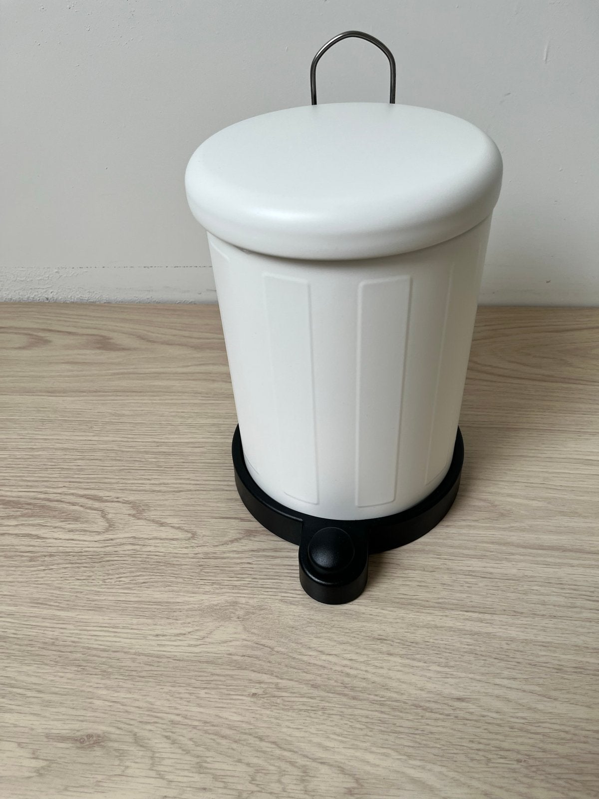 TOFTAN IKEA Witte pedaalemmer met handvat, 10-20 liter, Ophalen, Met pedaal, Zo goed als nieuw, Metaal